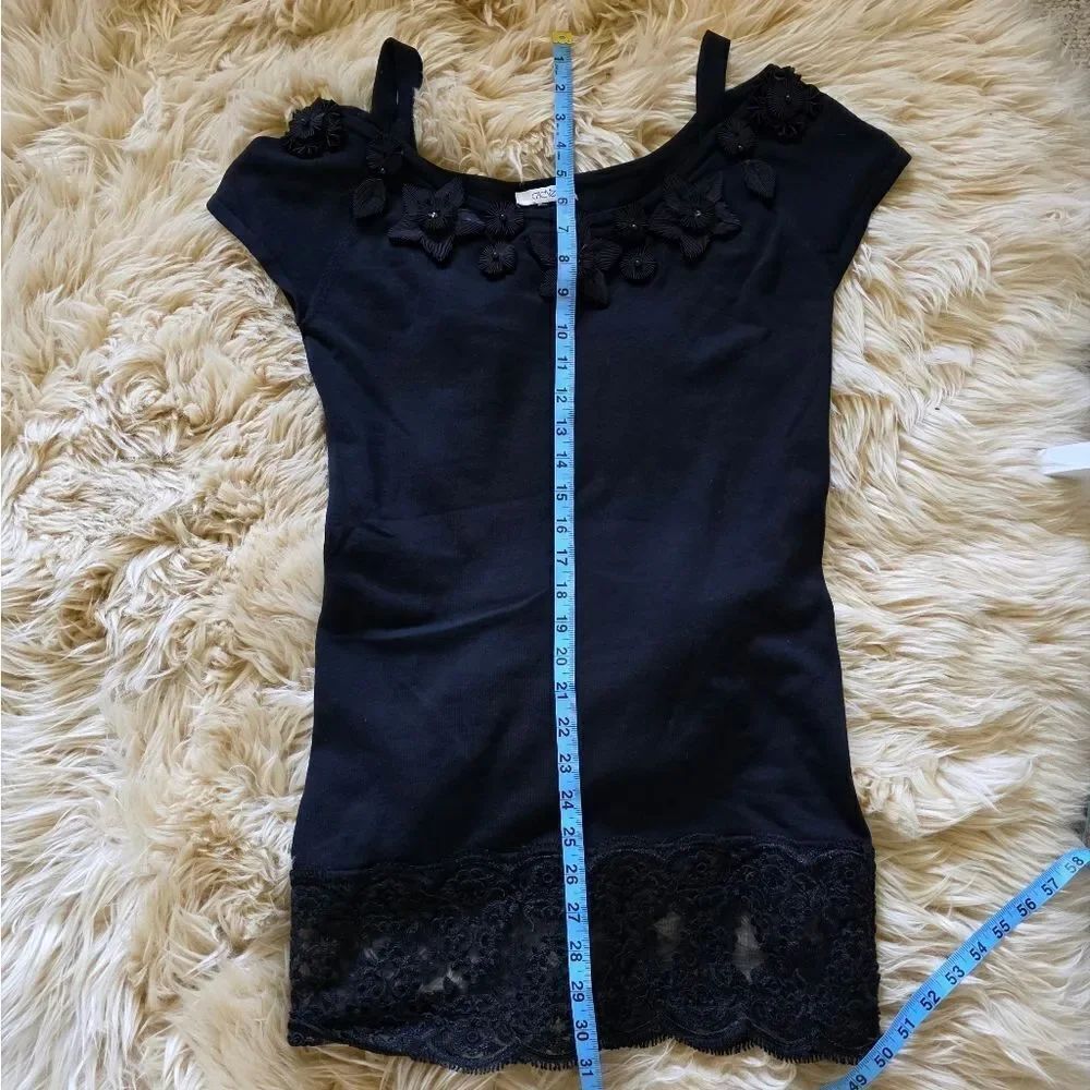 Cache Black Lace Floral Tunic Top - Picture 7 of 7